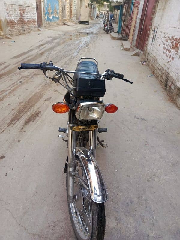 Honda 125 good condition hyd no 1