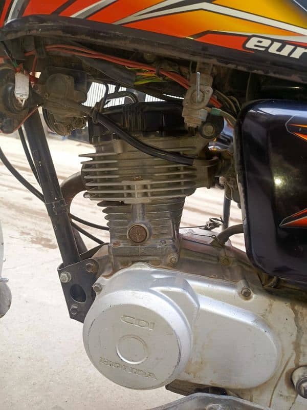 Honda 125 good condition hyd no 5