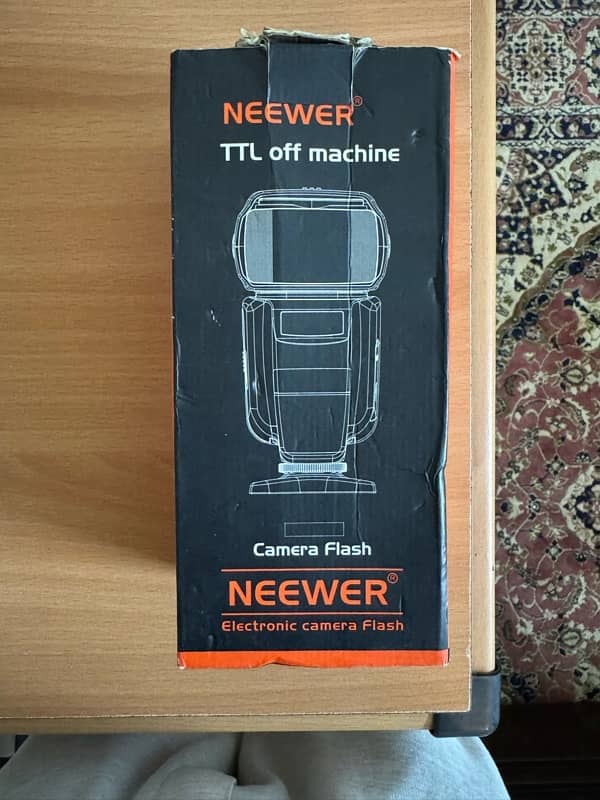 NEEWER Electronic Camera Flash 1