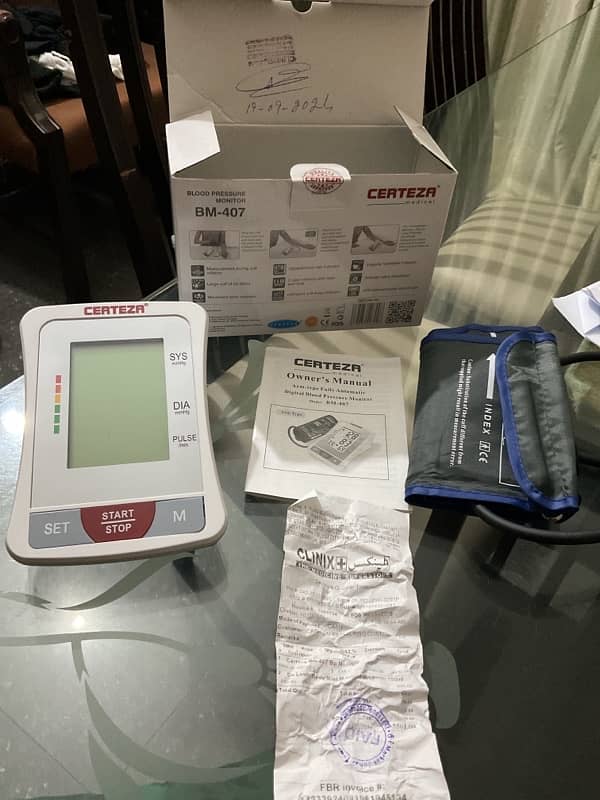 Digital blood pressure monitor 1