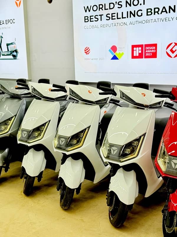 Yadea Electric Scooter Scooty Bike Vehicle T5/Ev Evee Aima Metro Revoo 19