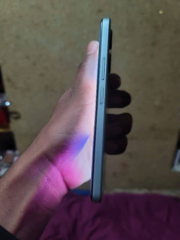 vivo y18s 4/128 10by10 lush  condition 6