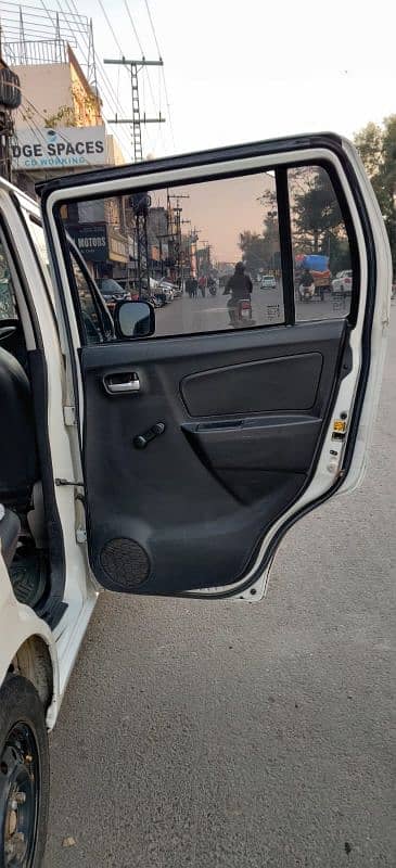 Suzuki Wagon R 2017 4