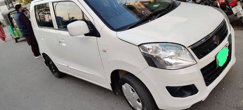 Suzuki Wagon R 2017 12