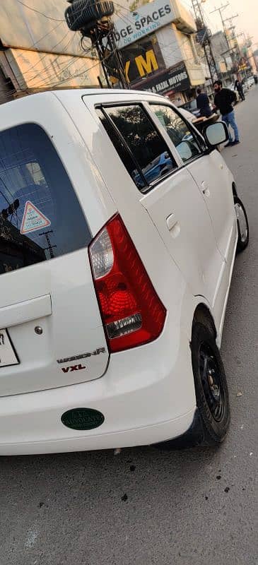 Suzuki Wagon R 2017 14