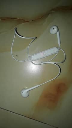 Earbuds