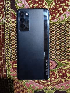 tecno camon 18p Alok ke charging box 10 by 10 condition