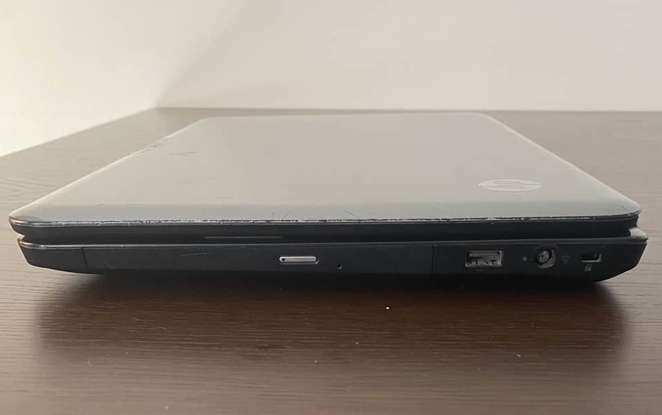 HP 2000-BF69WM Laptop PC 4