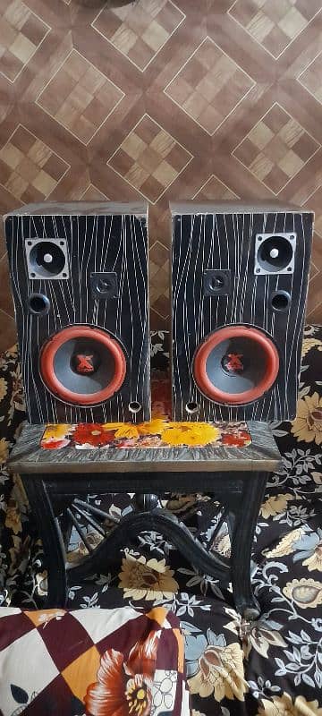 xboom wofer speaker 0