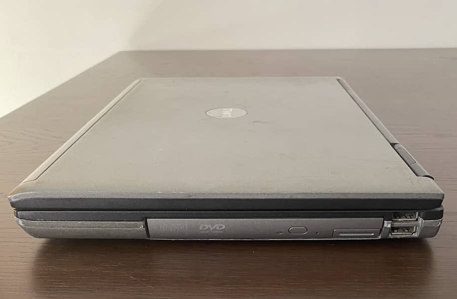 Dell Latitude D620 Laptop PC 3