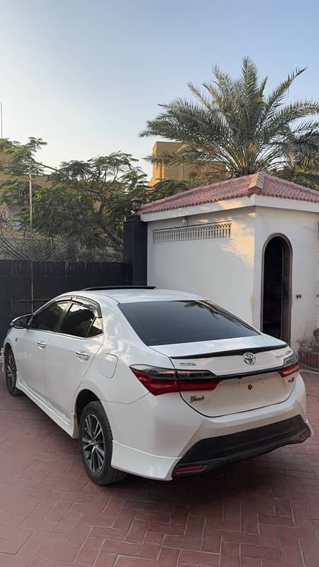 Toyota Corolla Altis Grande 2018 4