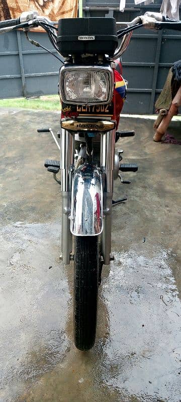 Honda 125 Good condition 2