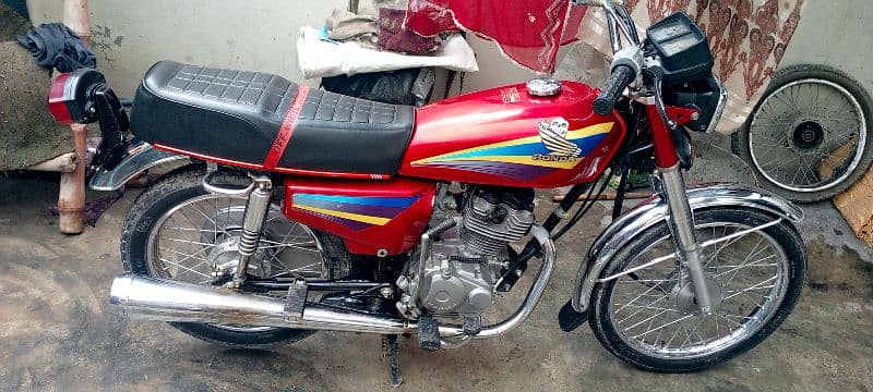 Honda 125 Good condition 3