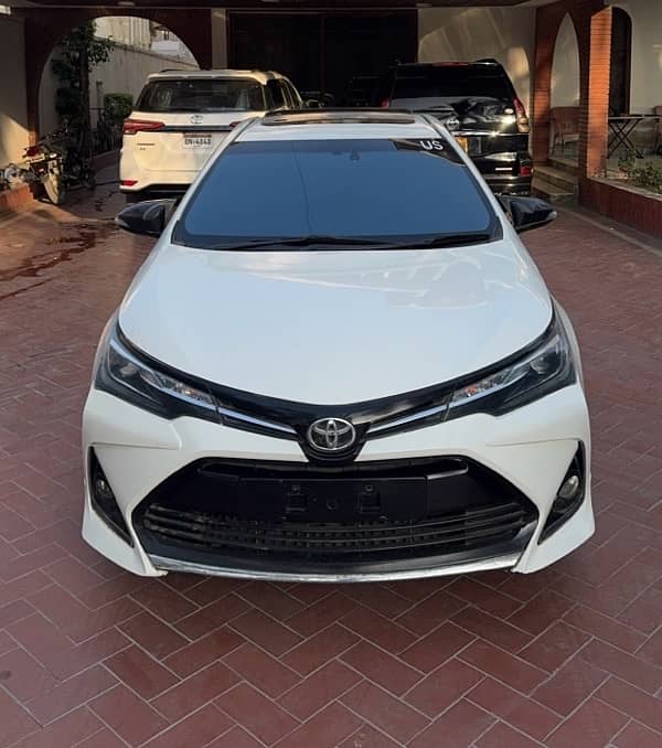 Toyota Corolla Altis Grande 2018 0