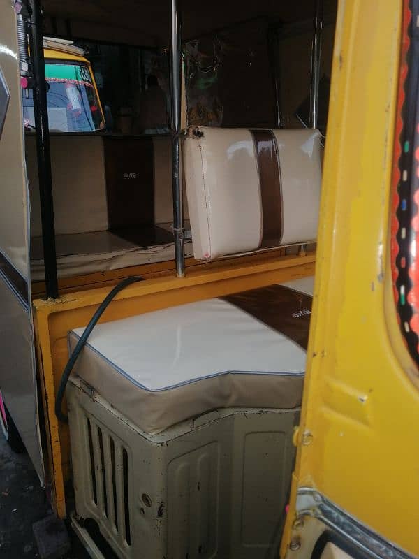 Taizratar 6 Seater open auto rickshaw 5