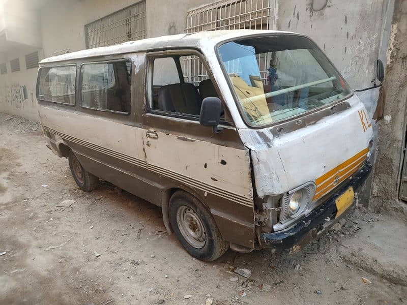 Toyota hies 1982 0