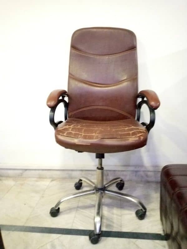 office executive chairs 4