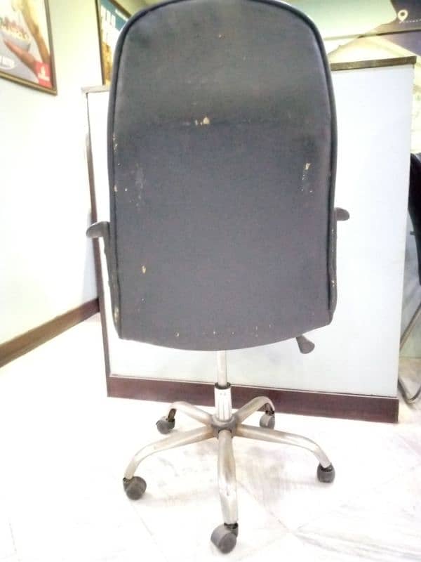 office executive chairs 11