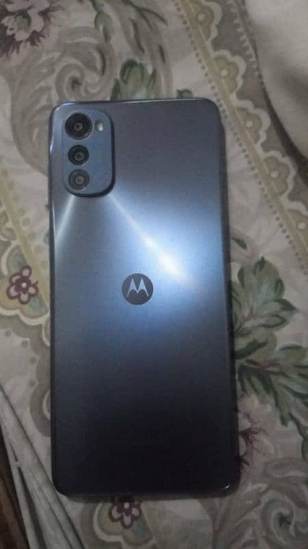 moto E32 4/64 0