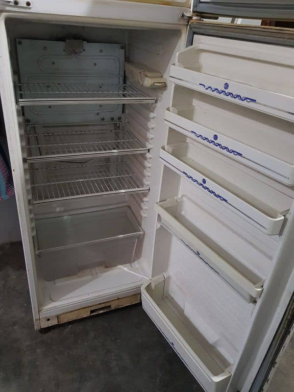 Dawlance fridge for sale 4