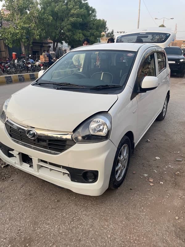 Daihatsu Mira 2016 4