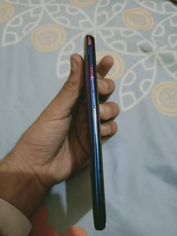 Oppo reno Z 8/256 4