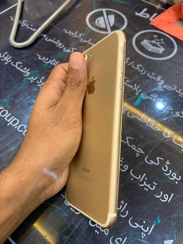 iPhone 7plus pta approved 128gb. only panel changed. 1