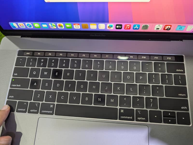 Macbook pro 2019-i9 32 Gb 512 ssd 4 Gb Graphic -Card 1