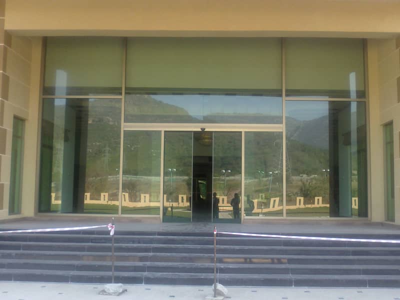 Glass plaza front / Aluminum curtain wall/ Aluminum structure glazing 5