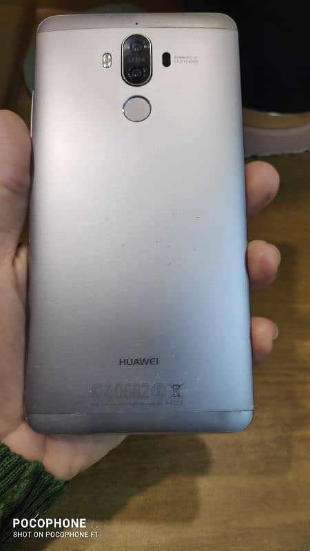 Huawei Mate 9 7