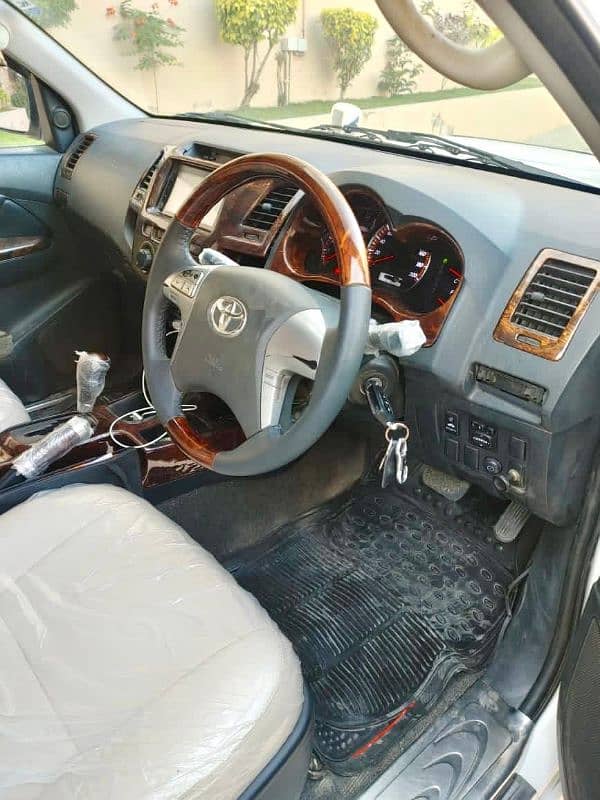 Toyota Hilux 2012 6