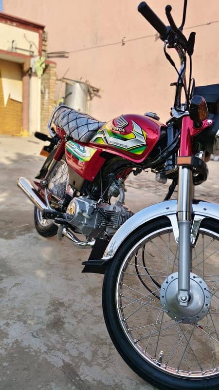 Honda CD70 10 by 10 2