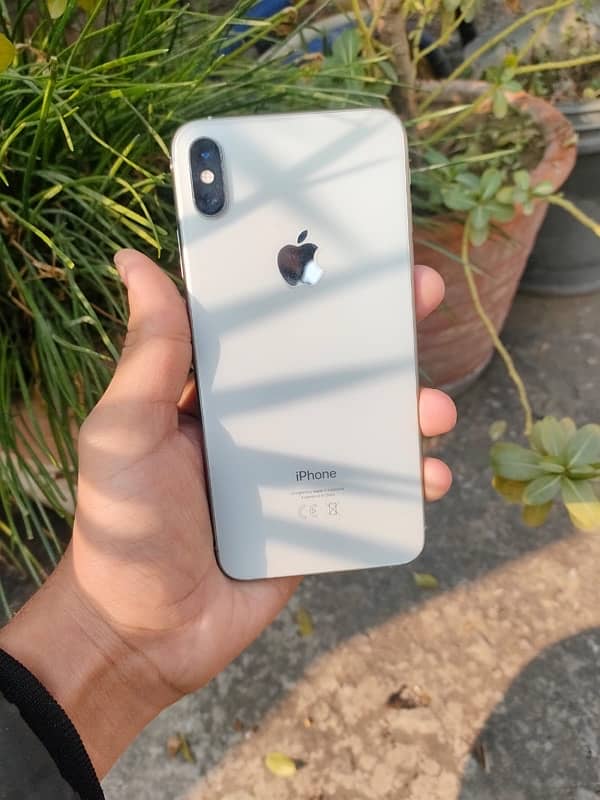 XS MAX dual sim pta approved 0