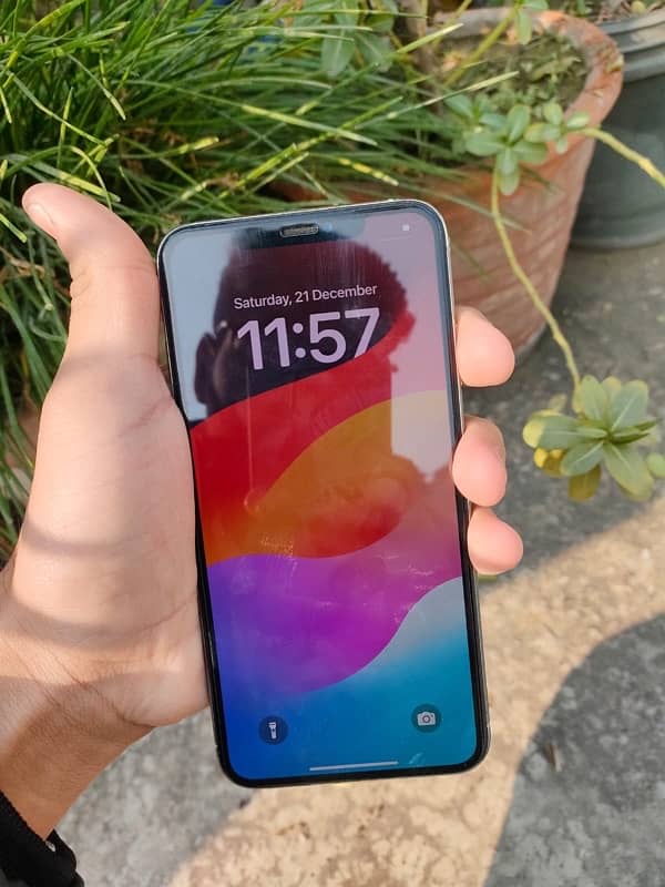 XS MAX dual sim pta approved 2