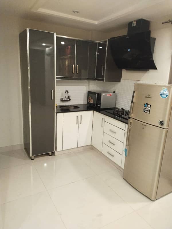 1 BED ROOM APARTMENT FULLY FURNISH FOR RENT 4