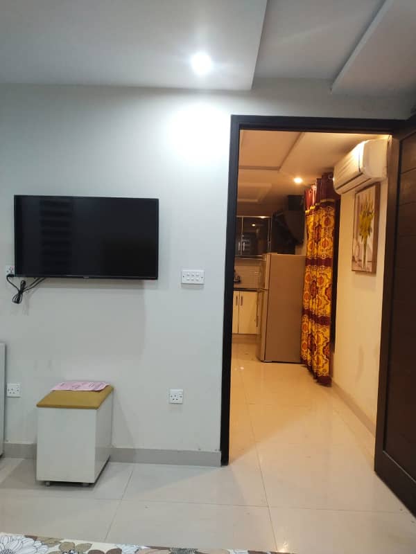 1 BED ROOM APARTMENT FULLY FURNISH FOR RENT 7