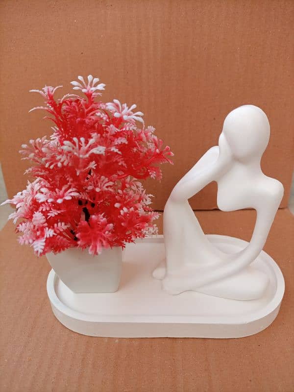 Statue Home decor piece 3