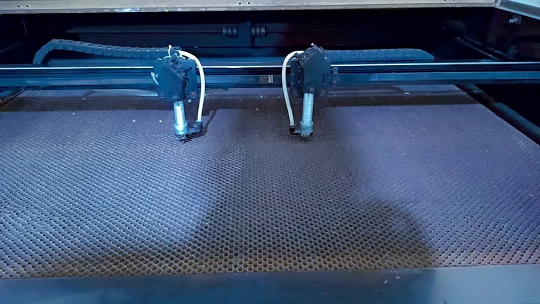 Laser cutting machine 2