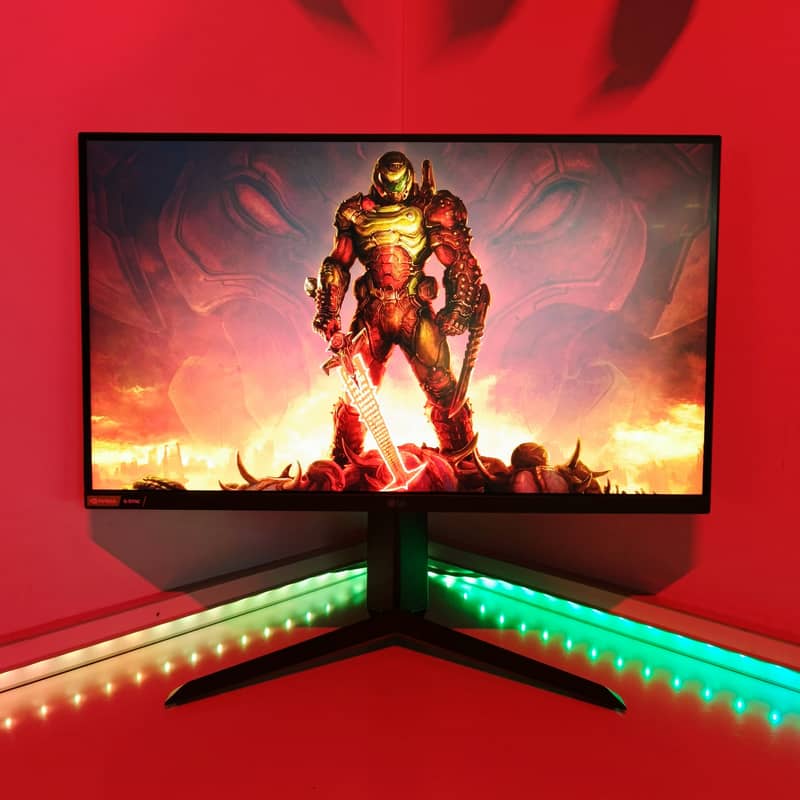 LG UltraGear 27inch 2K IPS 165Hz 1ms HDR Borderless Gaming Monitor 2