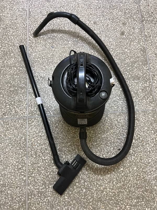 Vaccum Cleaner 1