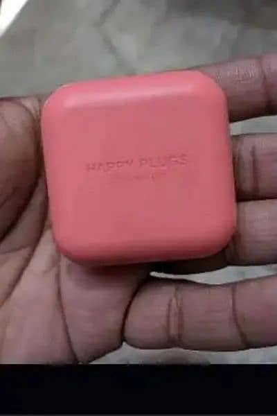 happy plugs air 1 go 1