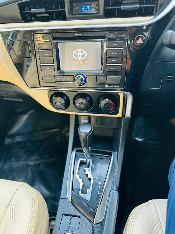 Toyota Corolla GLI 2018 2019 register 10