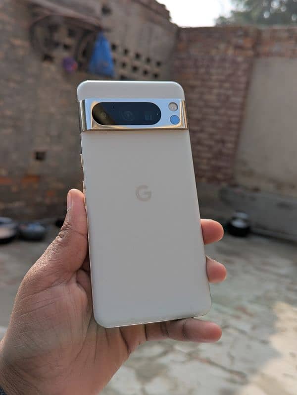 Google pixel 8 pro 0