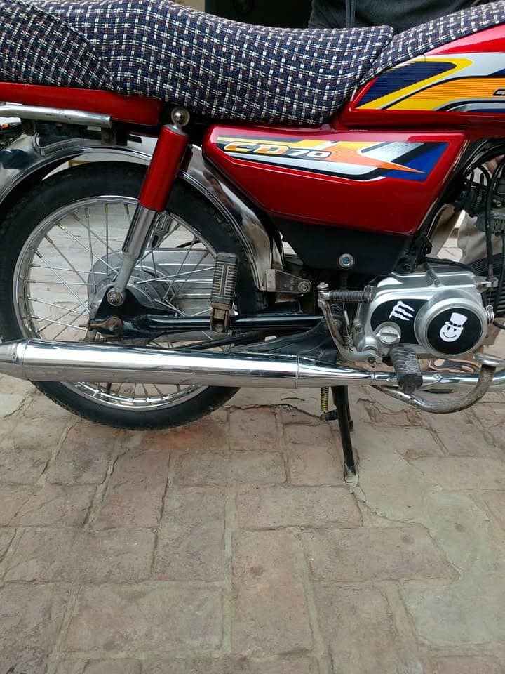 united bike he 16 model honda 25 model me tyar he. 0