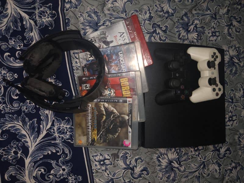 PS3 10/10 CONDITION WITH 4 FREE DVD | 320 Gb 1