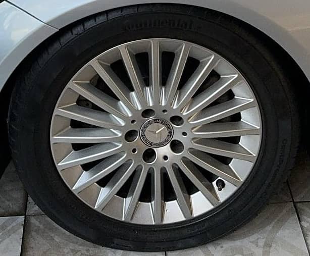 Mercedes rim and tyre for sale 0