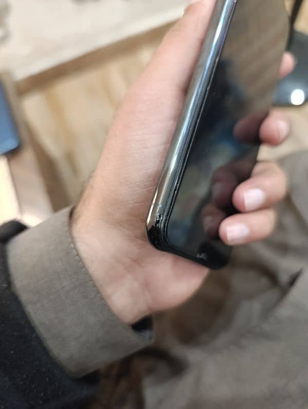 iphone 11 pro max 64gb PTA Approved 8