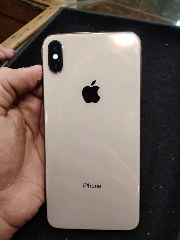 iphone xsmax 256gb pta approved gold color 0