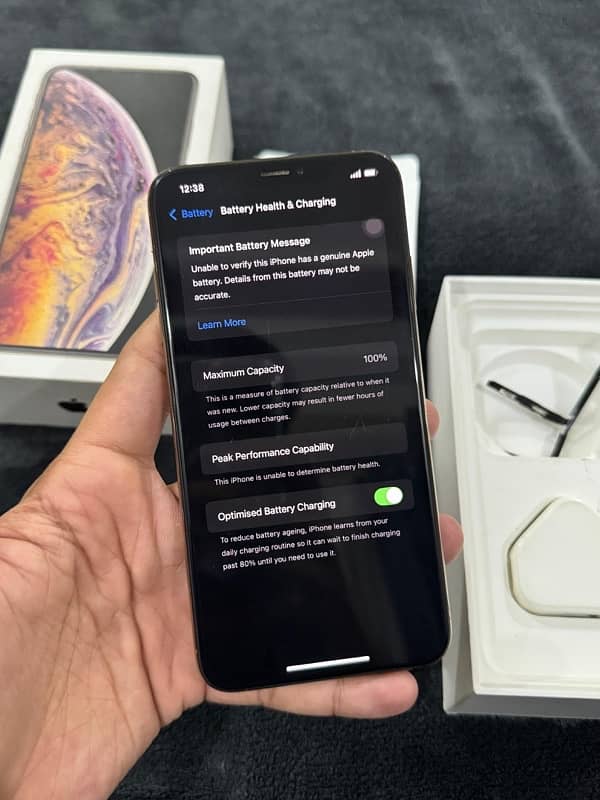 iphone xsmax 256gb pta approved gold color 7