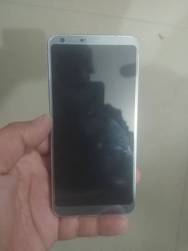 LG G6 Offical PTA 4/32 Like New 0